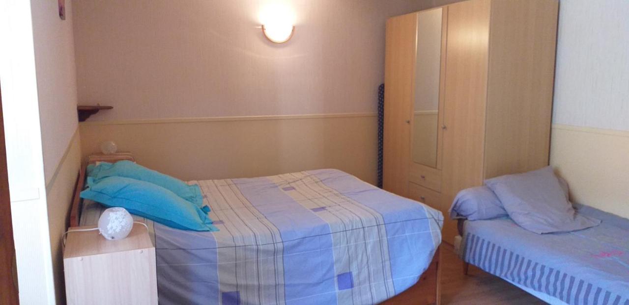 Maison Pour Nombreuses Personnes Pousseaux Bagian luar foto
