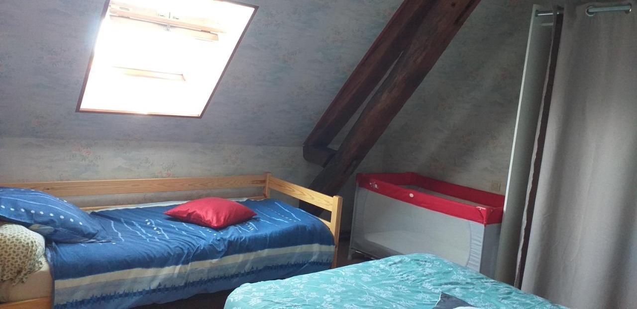 Maison Pour Nombreuses Personnes Pousseaux Bagian luar foto