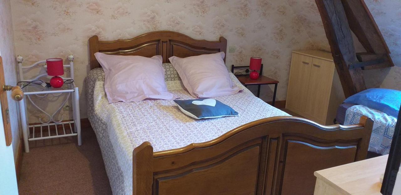 Maison Pour Nombreuses Personnes Pousseaux Bagian luar foto